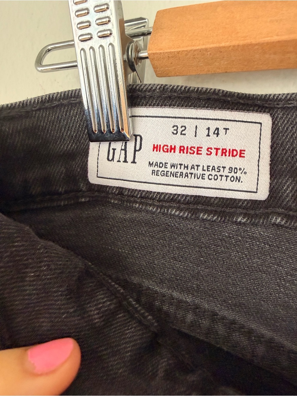 GAP Black Wide-Leg High-Rise Jeans - Picture 2 of 2